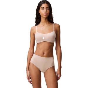 imageCalvin Klein Womens Liquid Touch Lightly Lined Scoop Neck BraHoney Almond